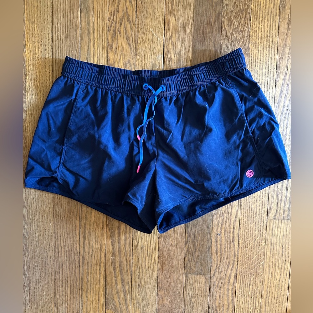 Lilly Pulitzer run around shorts size medium